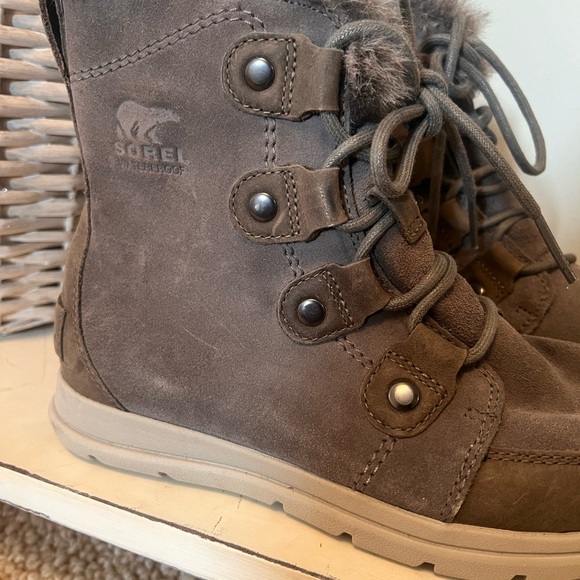 SOREL Snow Boots size 7 - Picture 4 of 10
